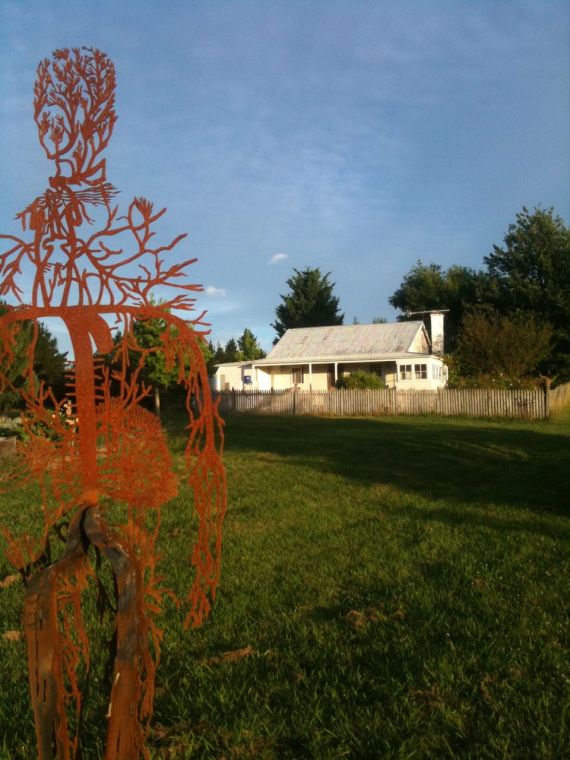 Riverbend cottage Image of Australian country house